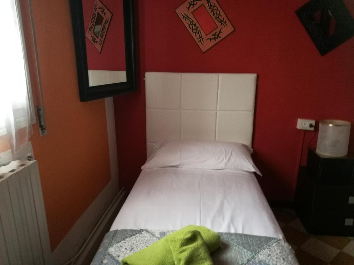 B&B Porta Appia Imola Værelse billede